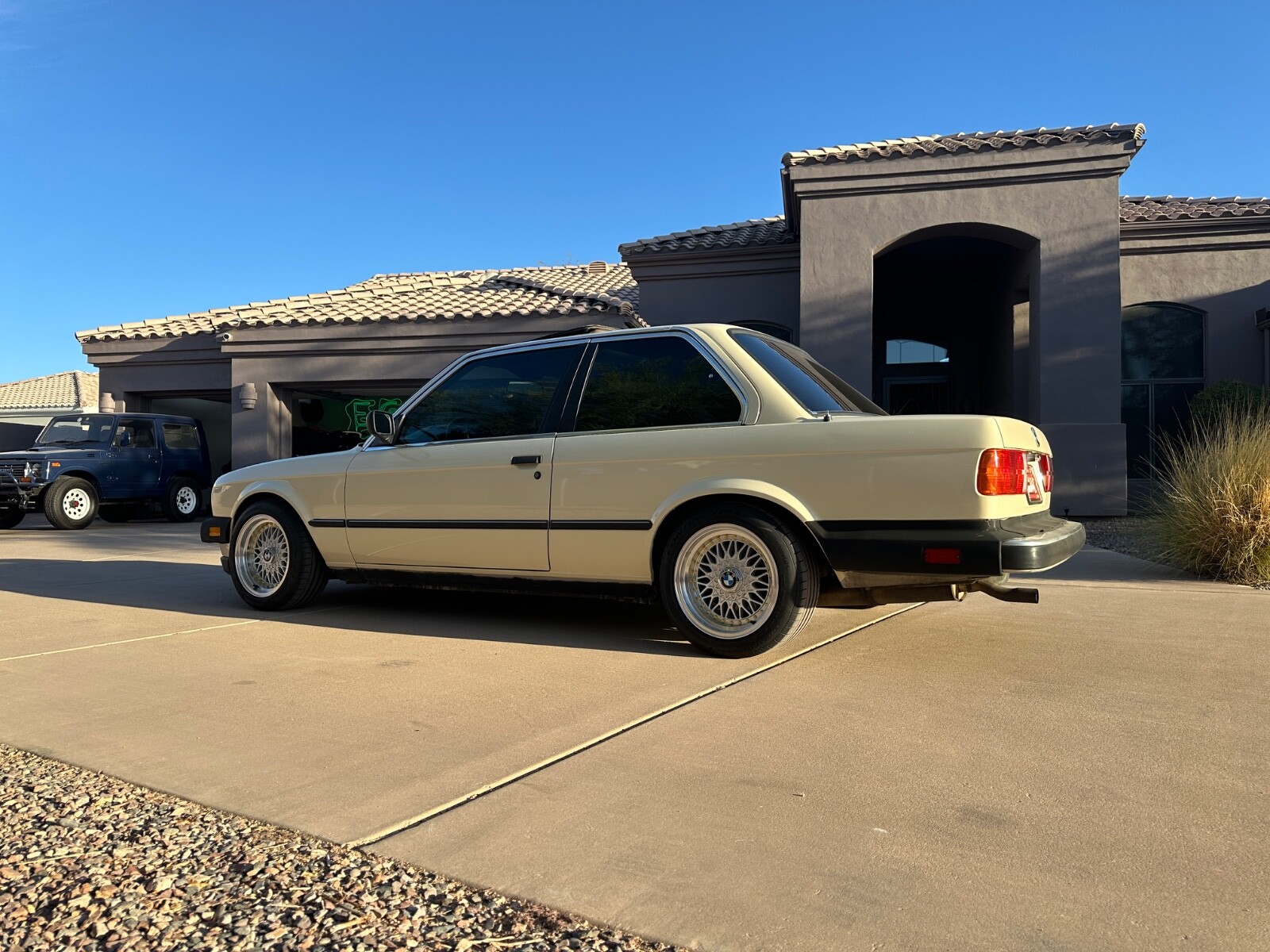 BMW-3-Series-1985-Coupe-17