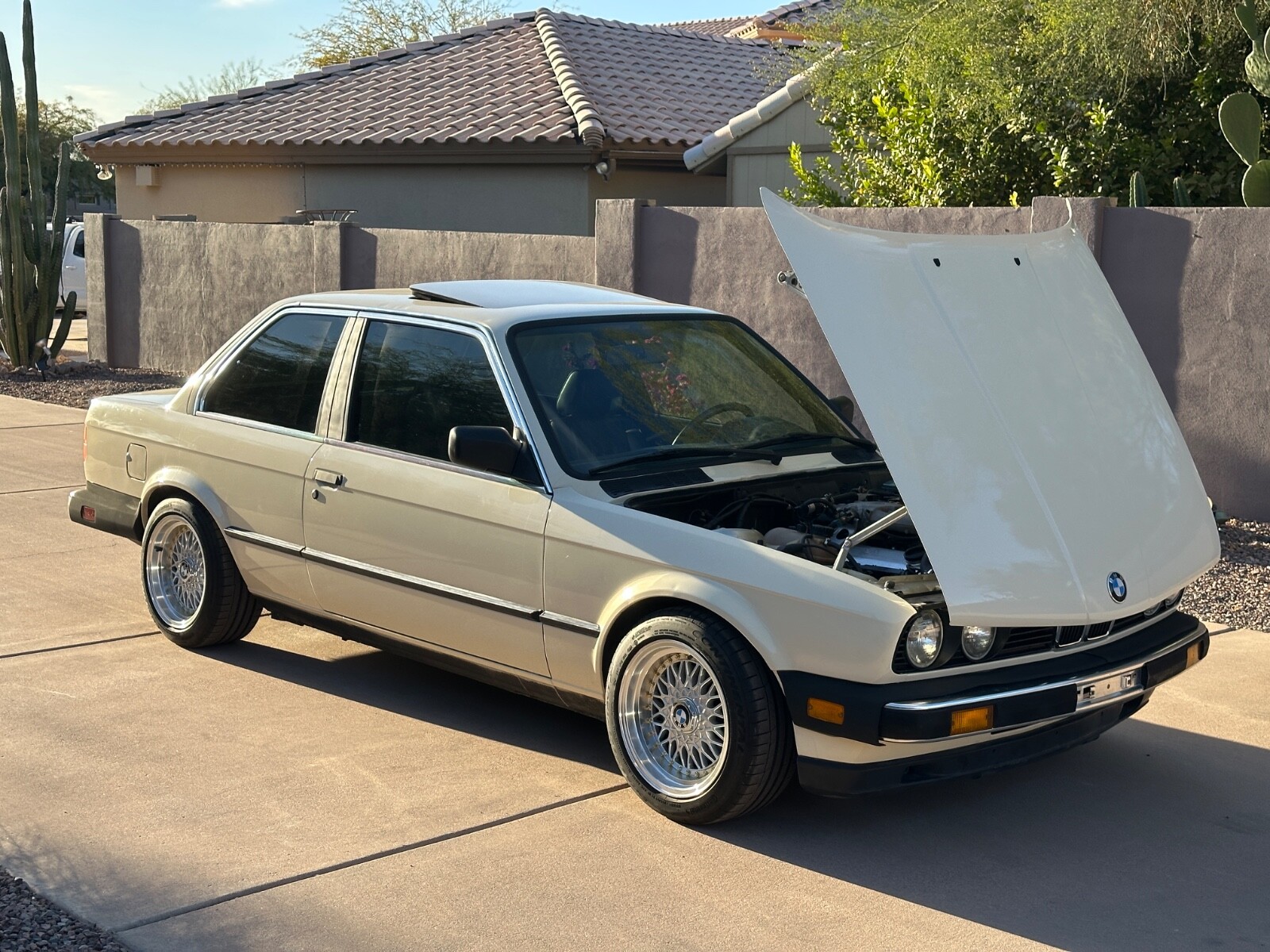 BMW-3-Series-1985-Coupe-2