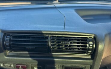 BMW-3-Series-1985-Coupe-30