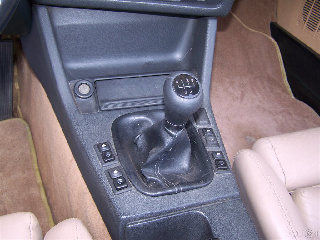 BMW-3-Series-1993-Convertible-9
