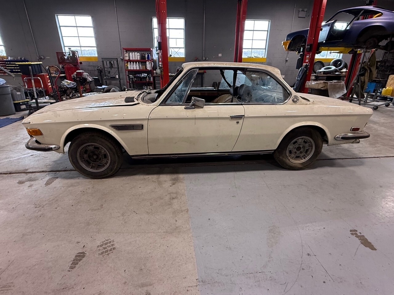 BMW-3.0CS-1972-Coupe-13