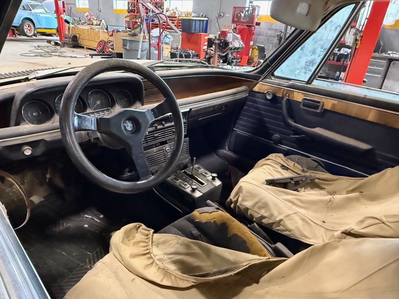 BMW-3.0CS-1972-Coupe-8