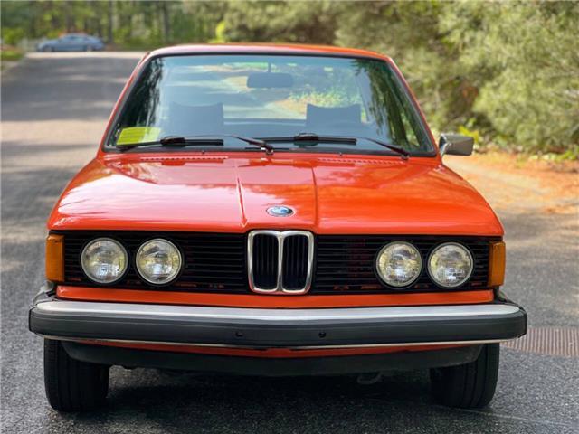 BMW-320i-Coupe-1977-1