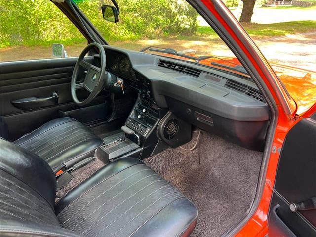 BMW-320i-Coupe-1977-26