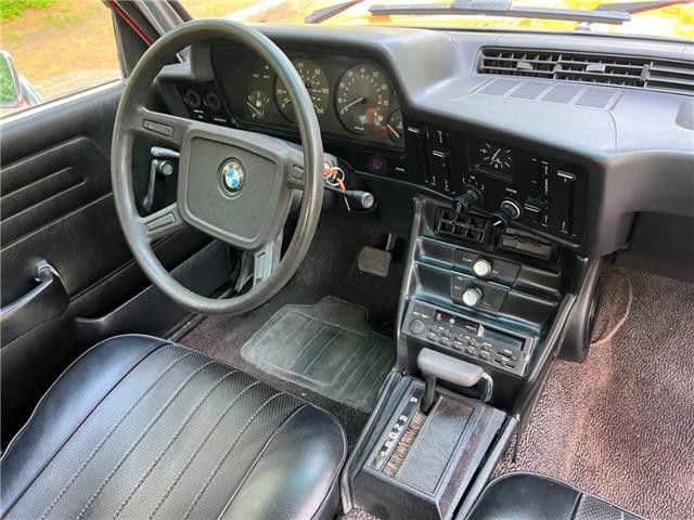 BMW-320i-Coupe-1977-28