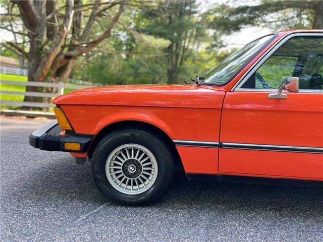 BMW-320i-Coupe-1977-4