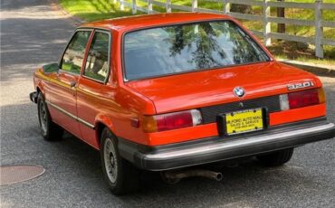 BMW-320i-Coupe-1977-6