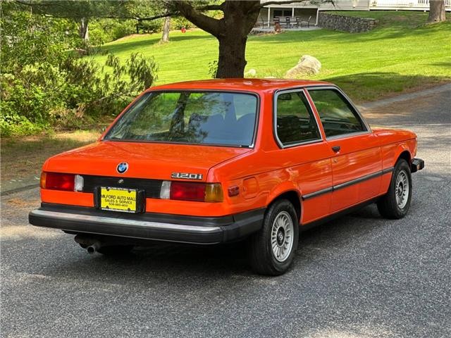 BMW-320i-Coupe-1977-8