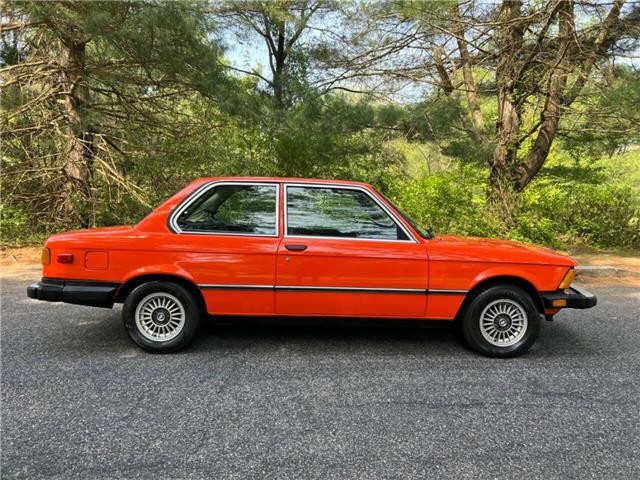 BMW-320i-Coupe-1977-9