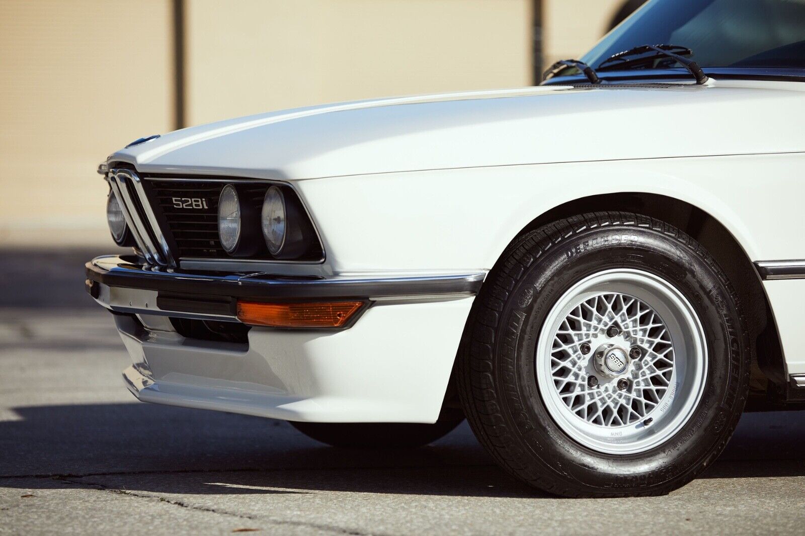 BMW-5-Series-1980-Sedan-11