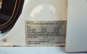 BMW-5-Series-1980-Sedan-26