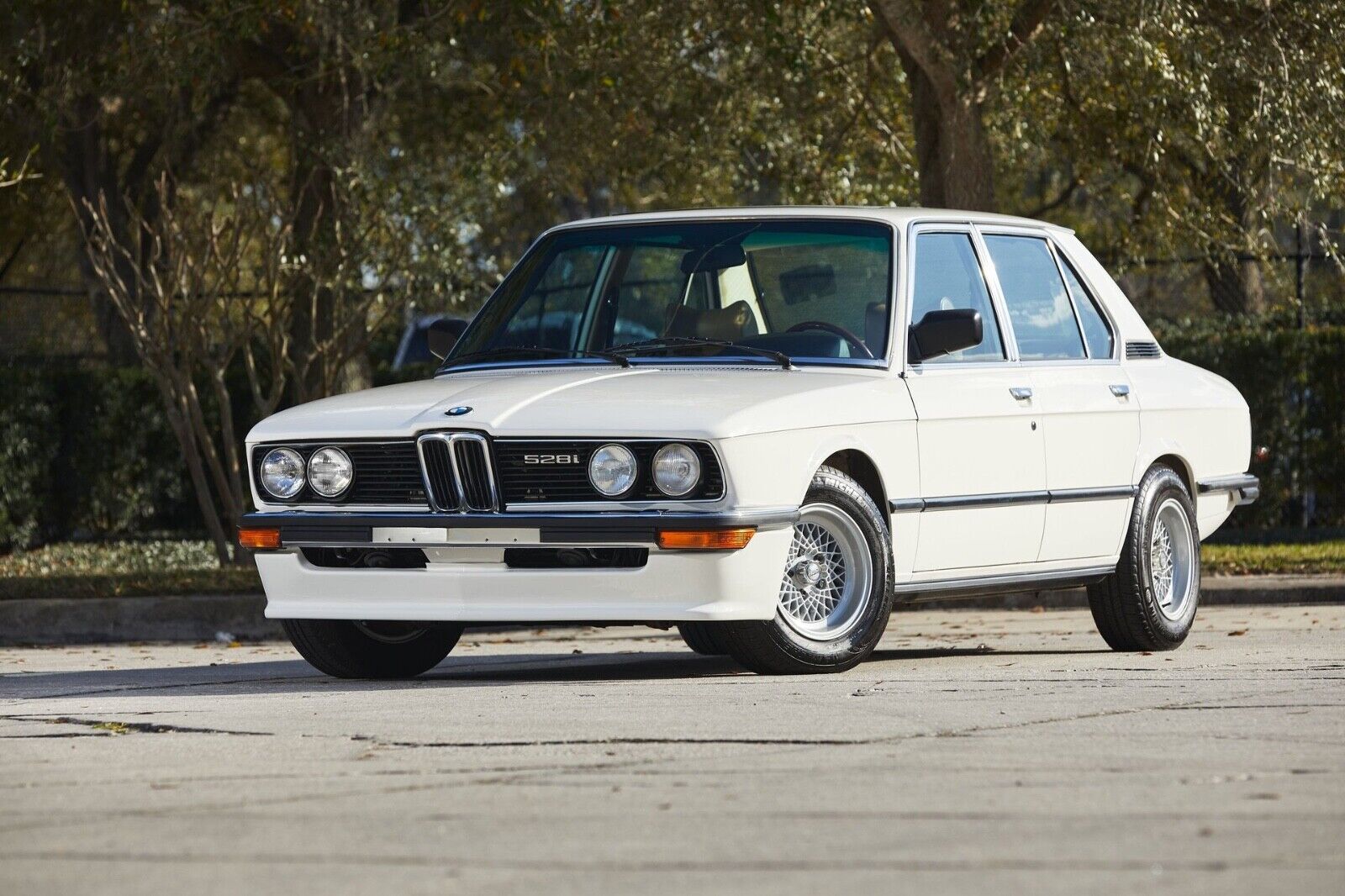 BMW 5-Series 1980 Sedan