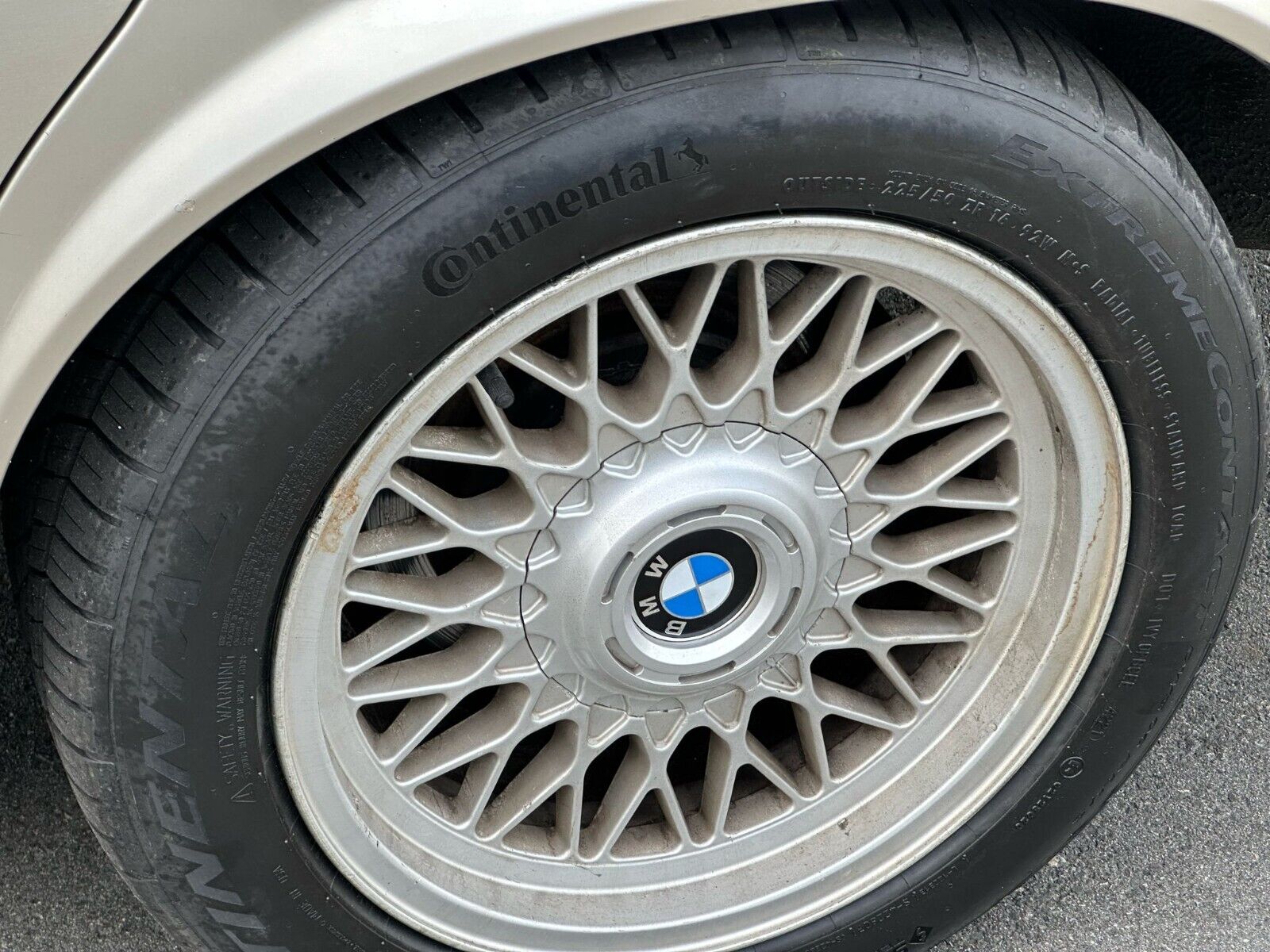 BMW-5-Series-1985-Sedan-13