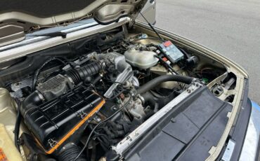 BMW-5-Series-1985-Sedan-20