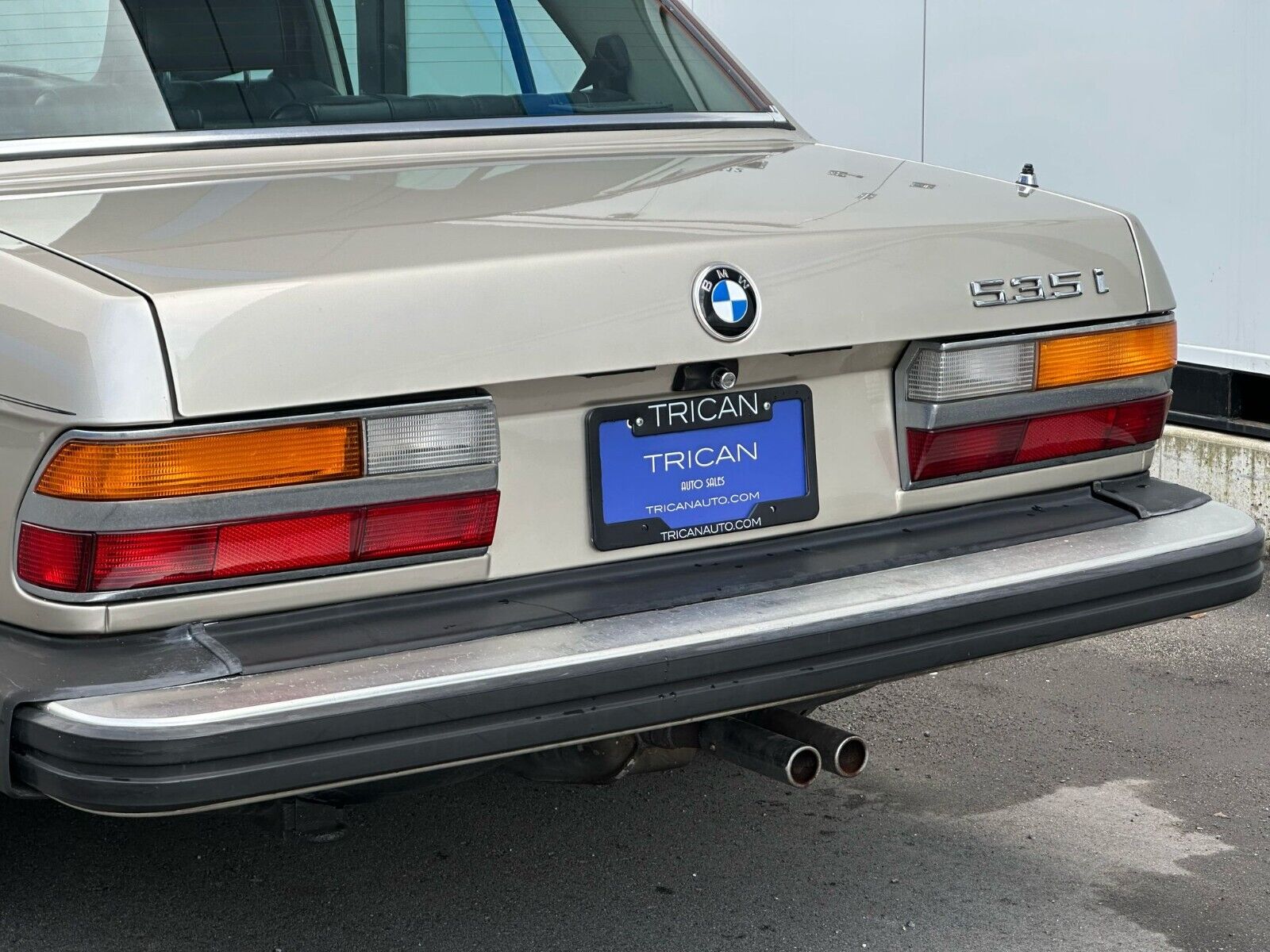 BMW-5-Series-1985-Sedan-6
