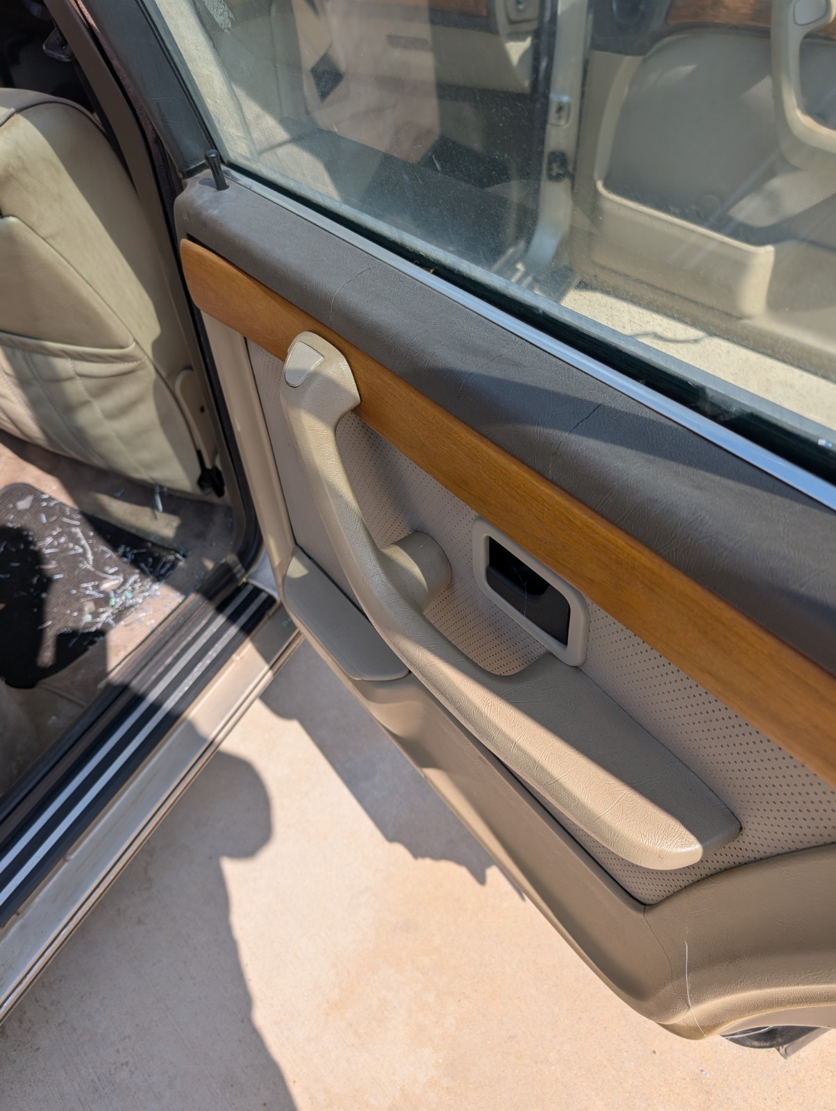 BMW-7-Series-1986-Sedan-16