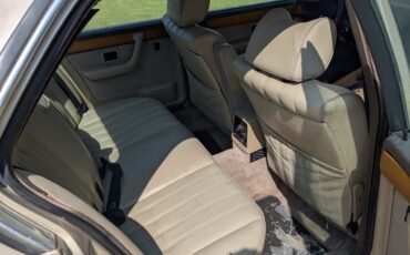 BMW-7-Series-1986-Sedan-17