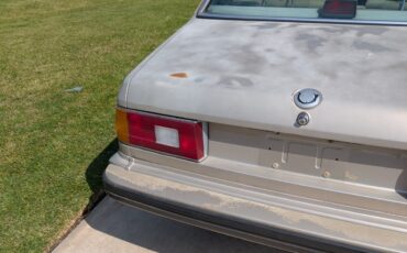 BMW-7-Series-1986-Sedan-18