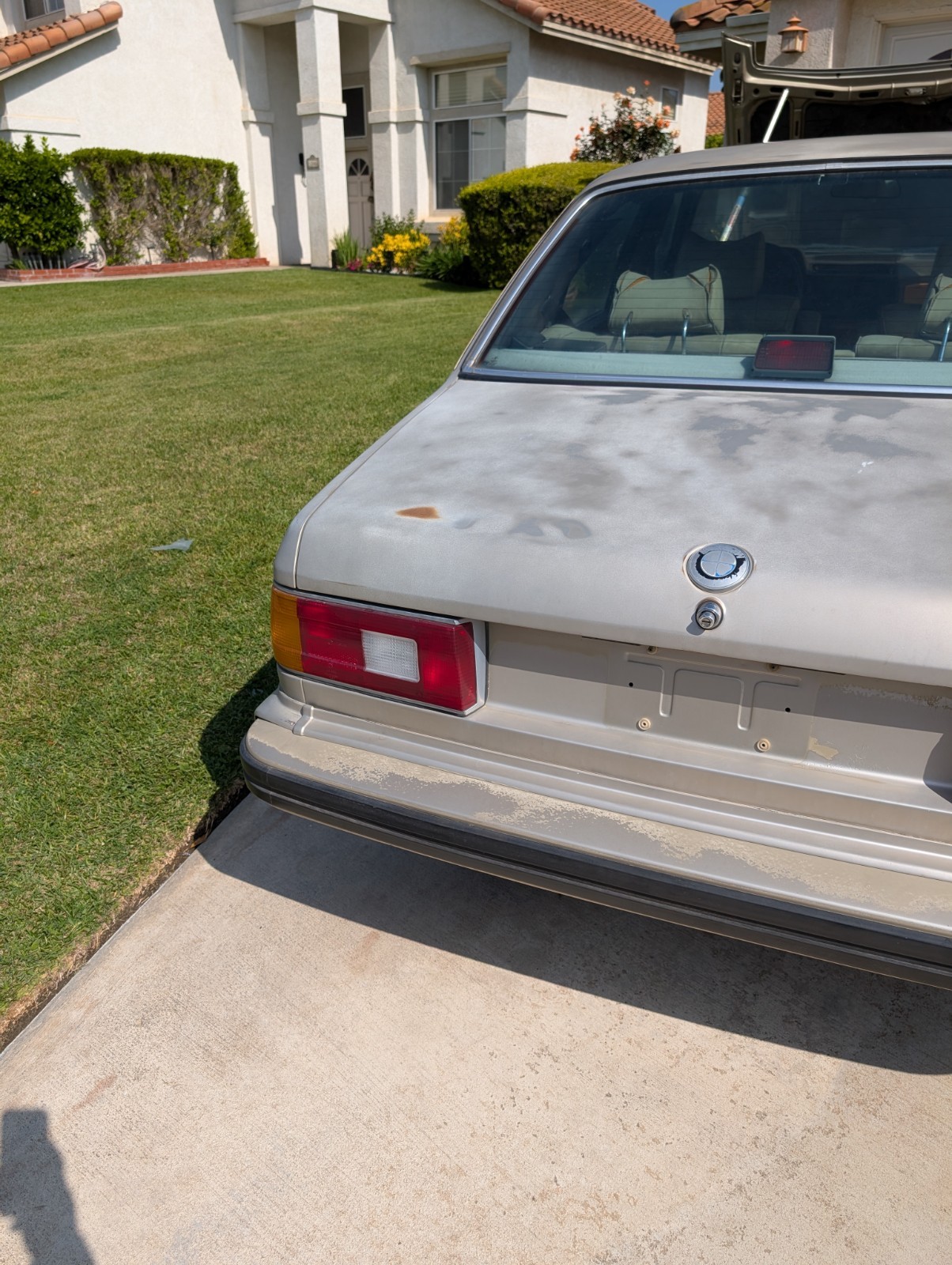 BMW-7-Series-1986-Sedan-18