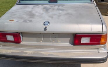 BMW-7-Series-1986-Sedan