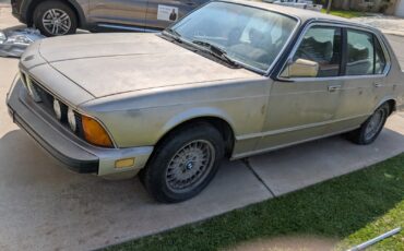 BMW-7-Series-1986-Sedan-4
