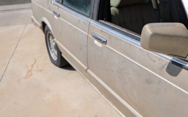 BMW-7-Series-1986-Sedan-6