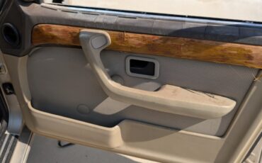 BMW-7-Series-1986-Sedan-9