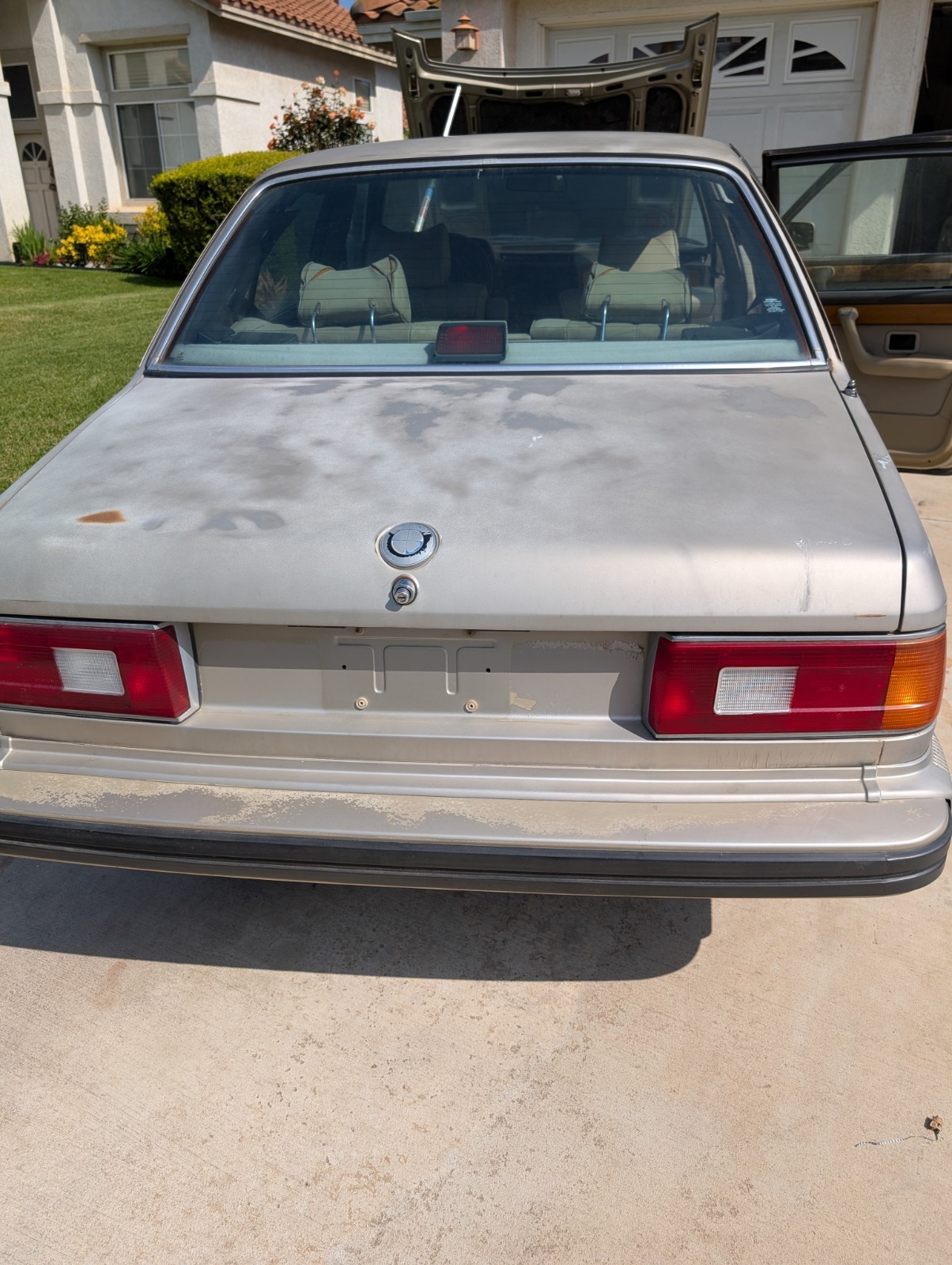 BMW-7-Series-1986-Sedan