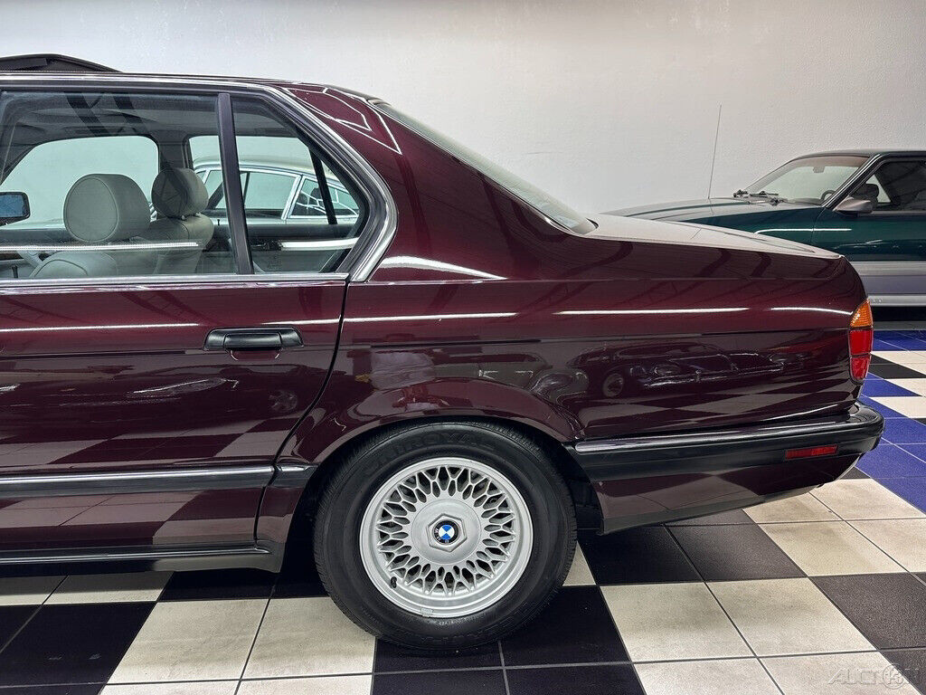 BMW-7-Series-1994-Sedan-13