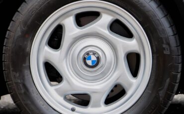 BMW-8-Series-1993-Coupe-13