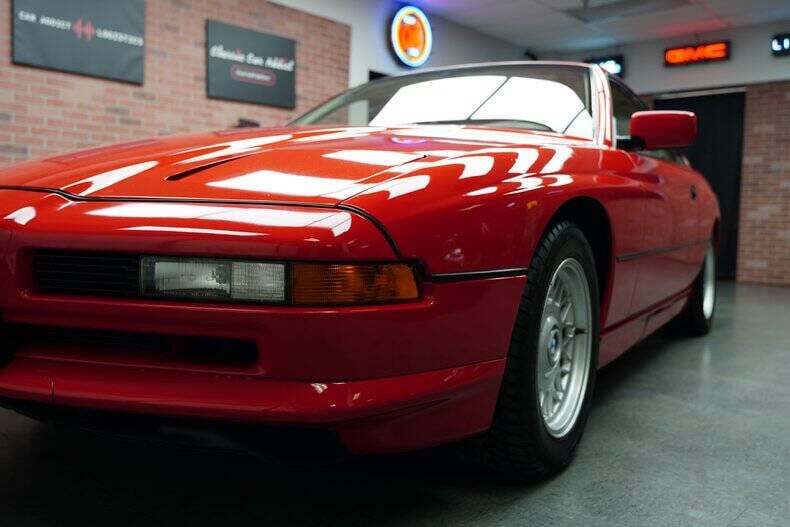 BMW-8-Series-1993-Coupe-36