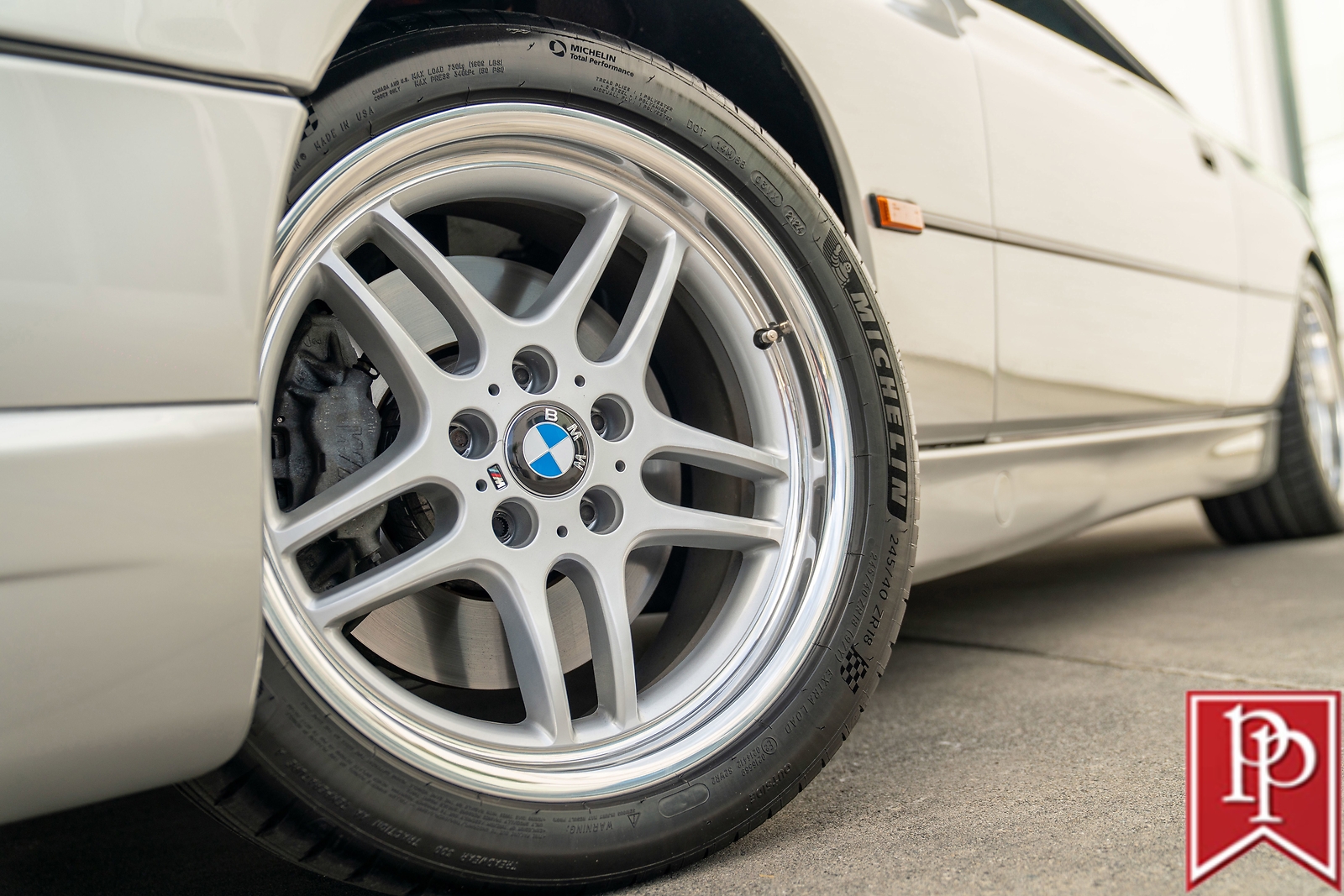 BMW-850-CSi-1994-Coupe-4