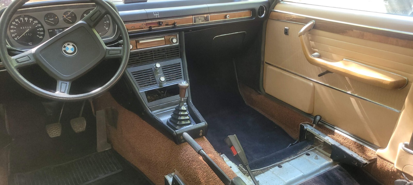 BMW-Bavaria-E3-3.0s-1973-Sedan-10