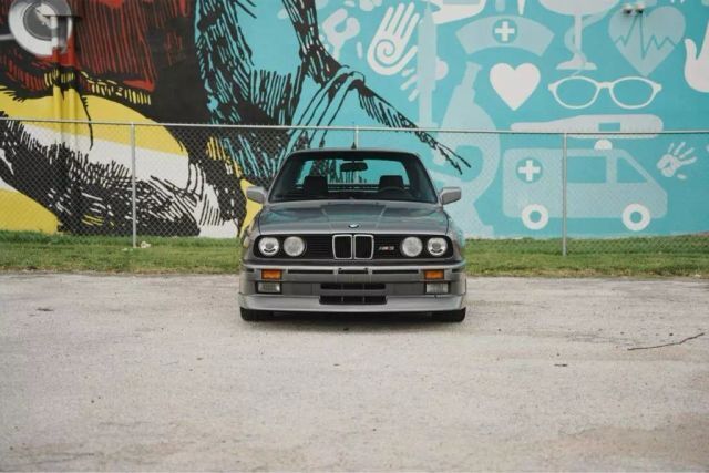 BMW-E30-1989-1