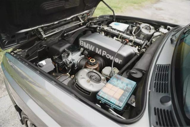 BMW-E30-1989-17