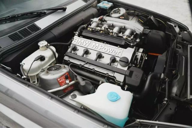 BMW-E30-1989-19