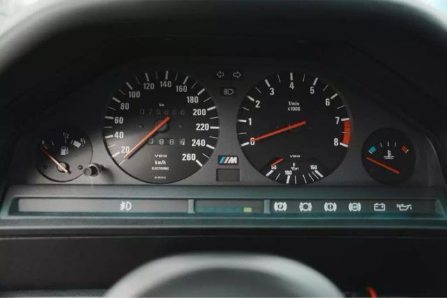 BMW-E30-1989-23
