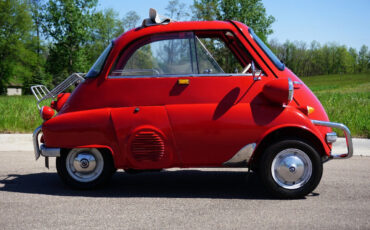 BMW-Isetta-1957-Classic-Car-11