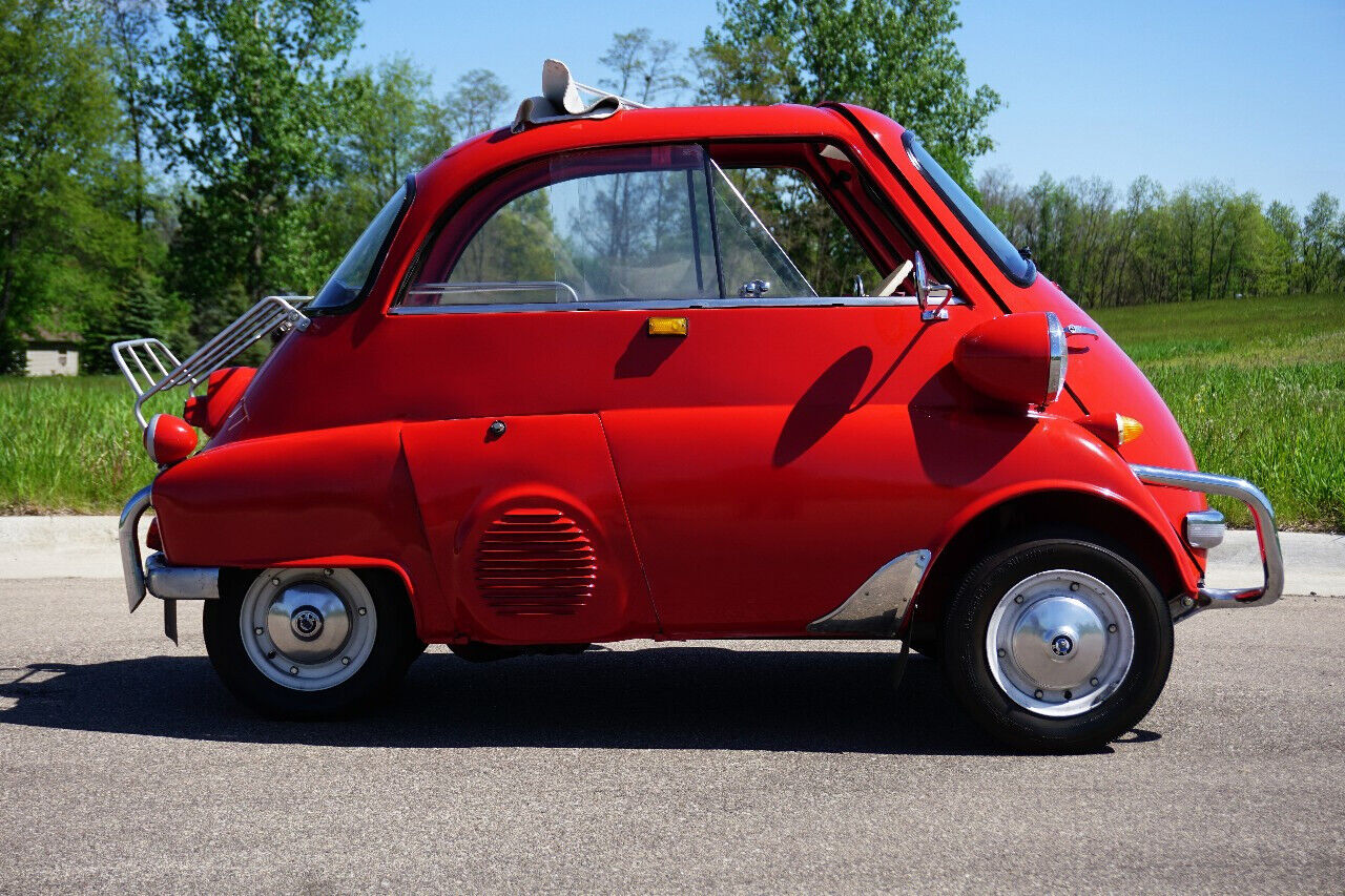 BMW-Isetta-1957-Classic-Car-11