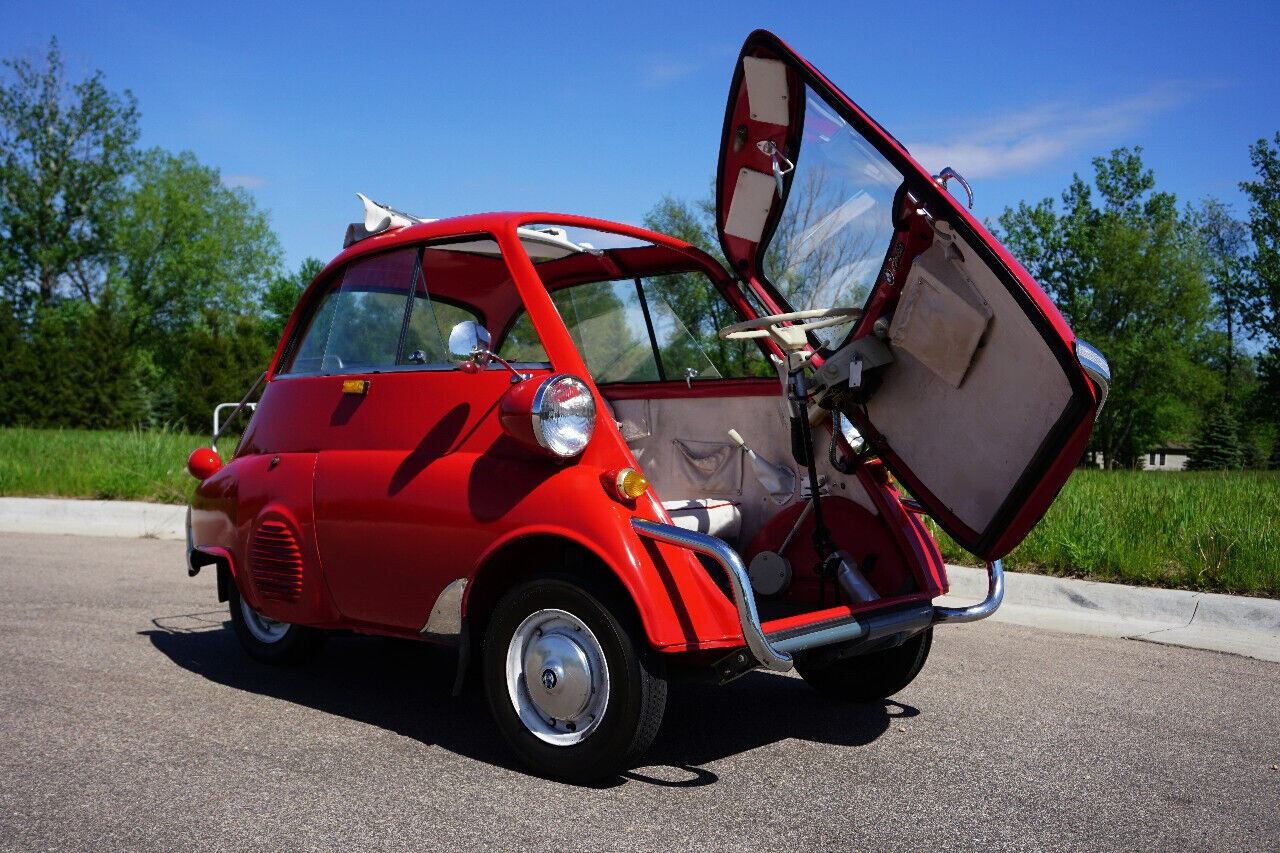 BMW-Isetta-1957-Classic-Car-12