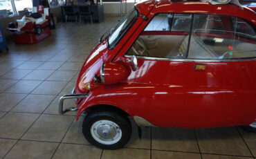 BMW-Isetta-1957-Classic-Car-16