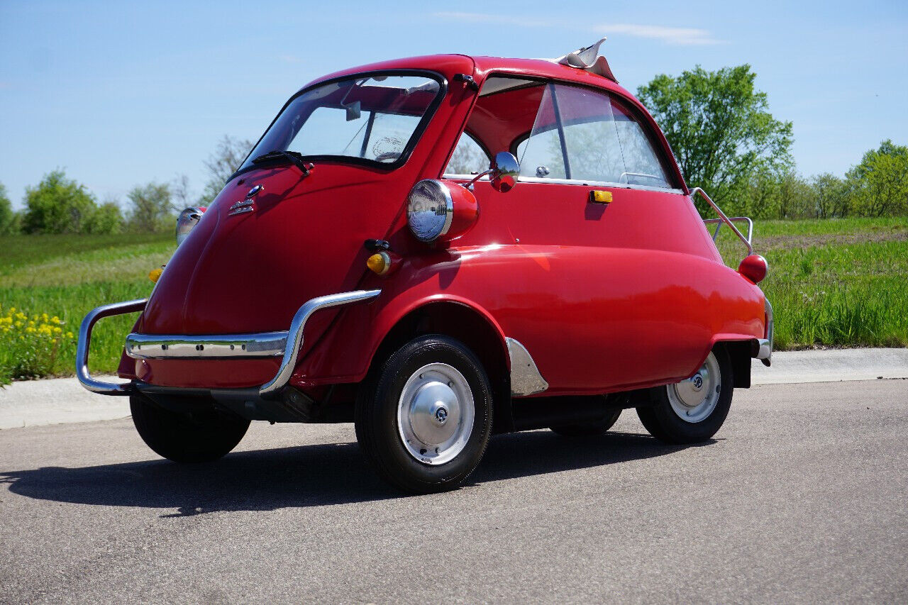 BMW-Isetta-1957-Classic-Car-2