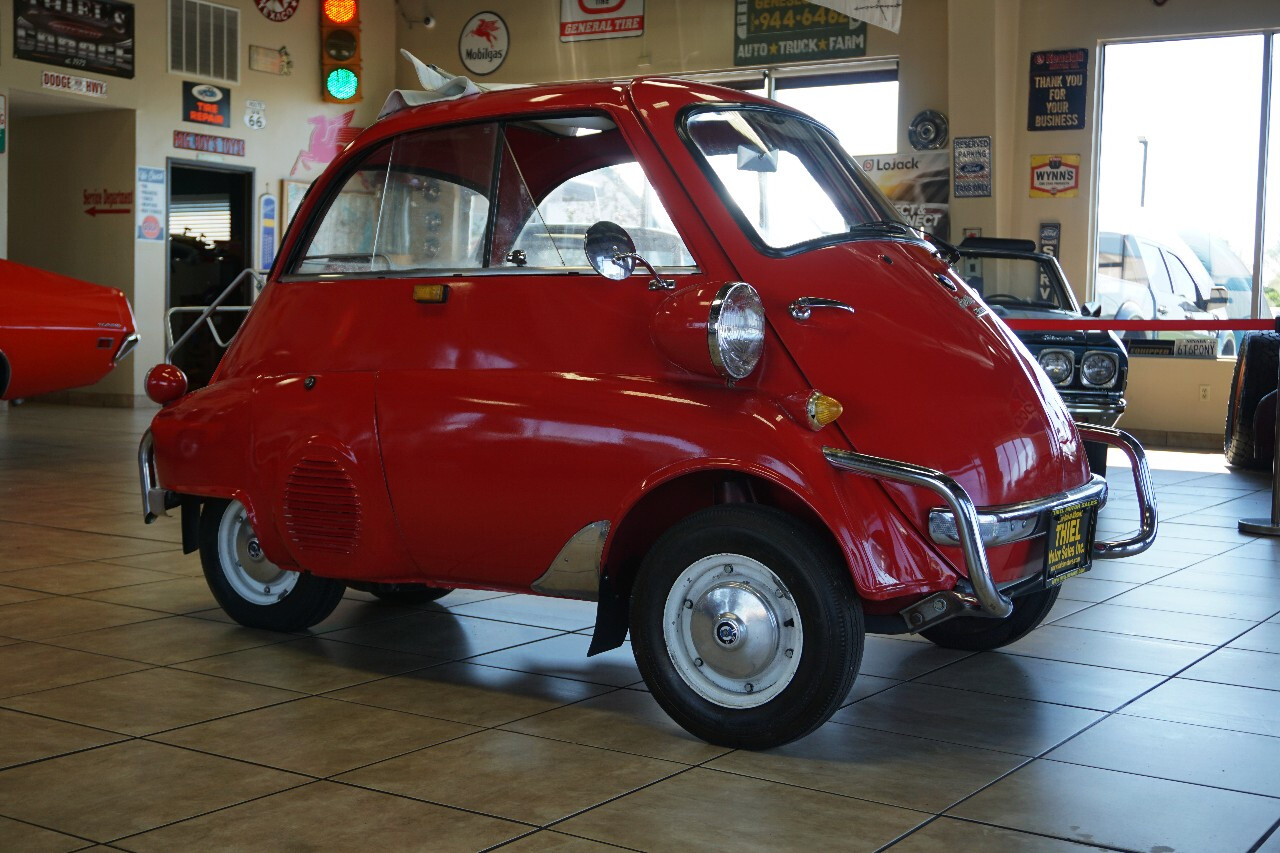 BMW-Isetta-1957-Classic-Car-24