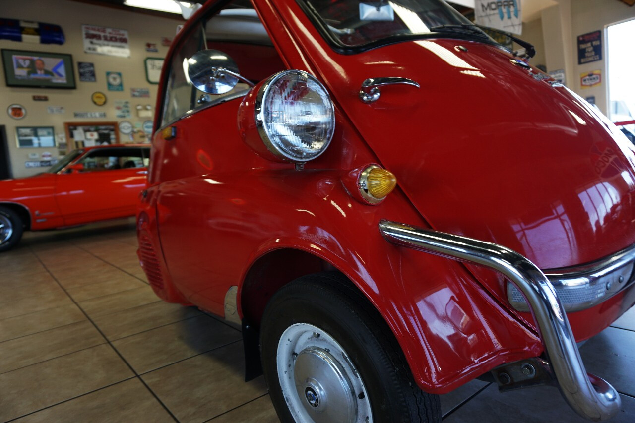 BMW-Isetta-1957-Classic-Car-28