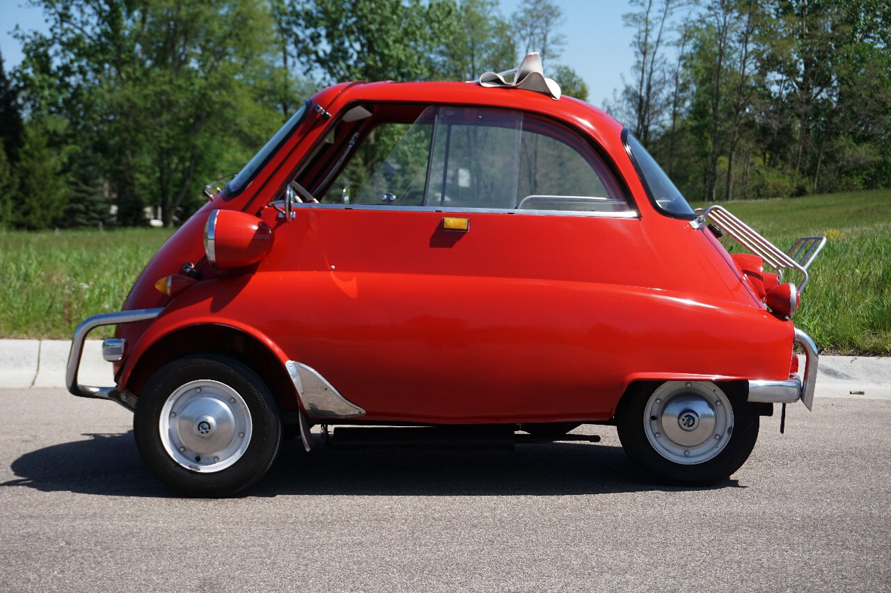 BMW-Isetta-1957-Classic-Car-3