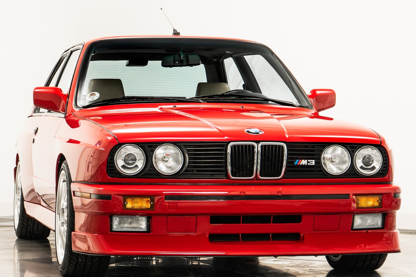 BMW-M3-1990-Coupe-1