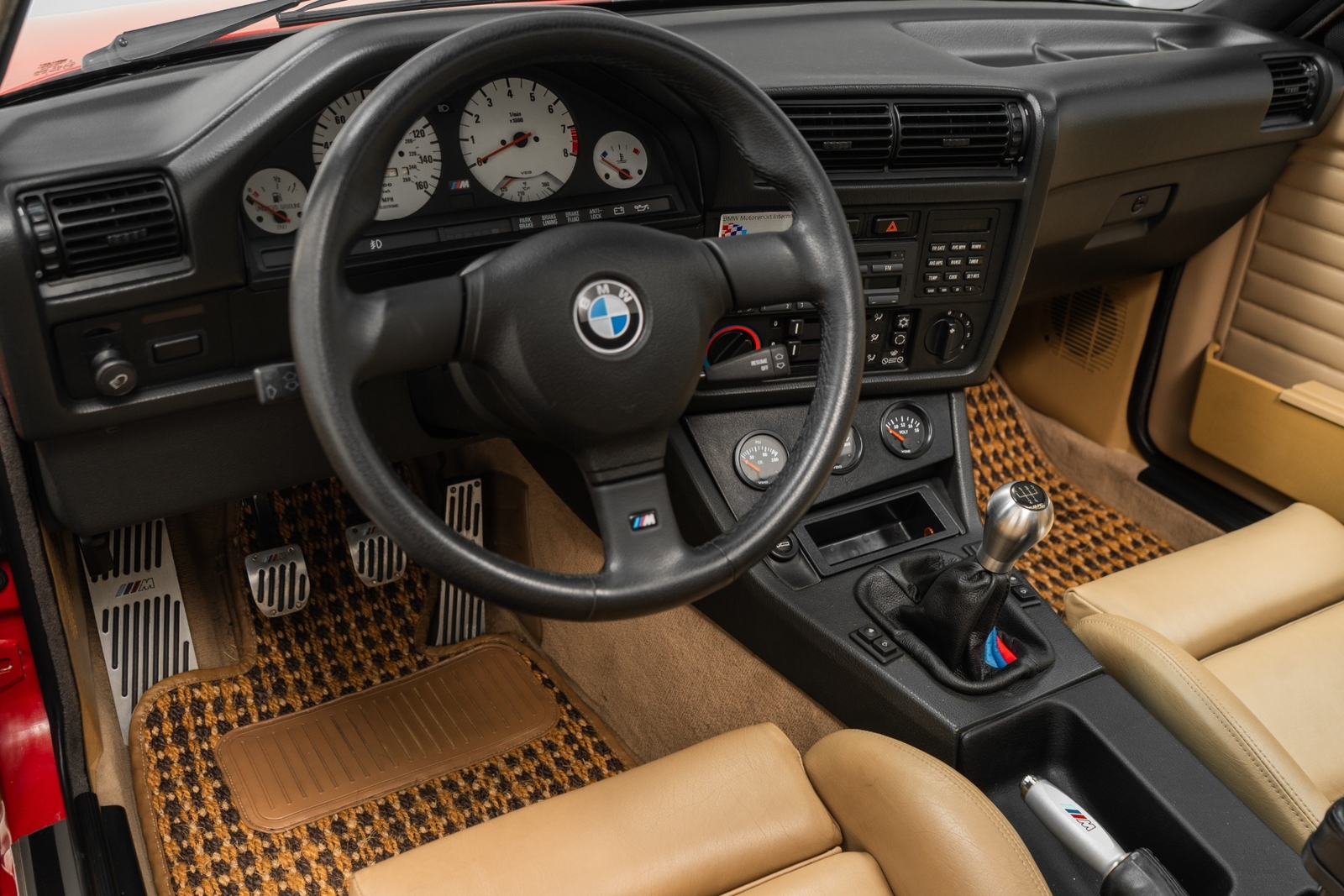 BMW-M3-1990-Coupe-11