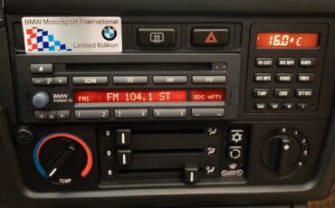 BMW-M3-1990-Coupe-15