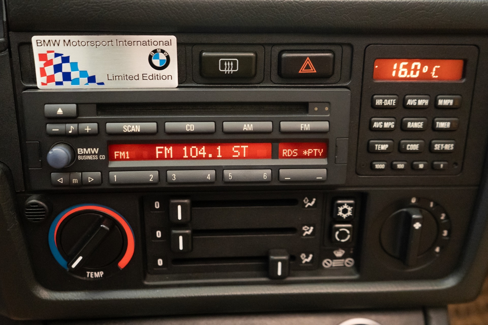 BMW-M3-1990-Coupe-15