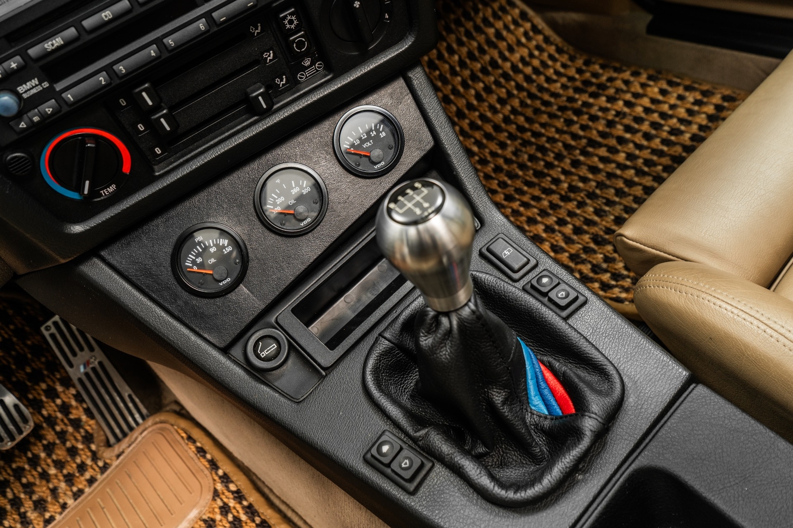 BMW-M3-1990-Coupe-24